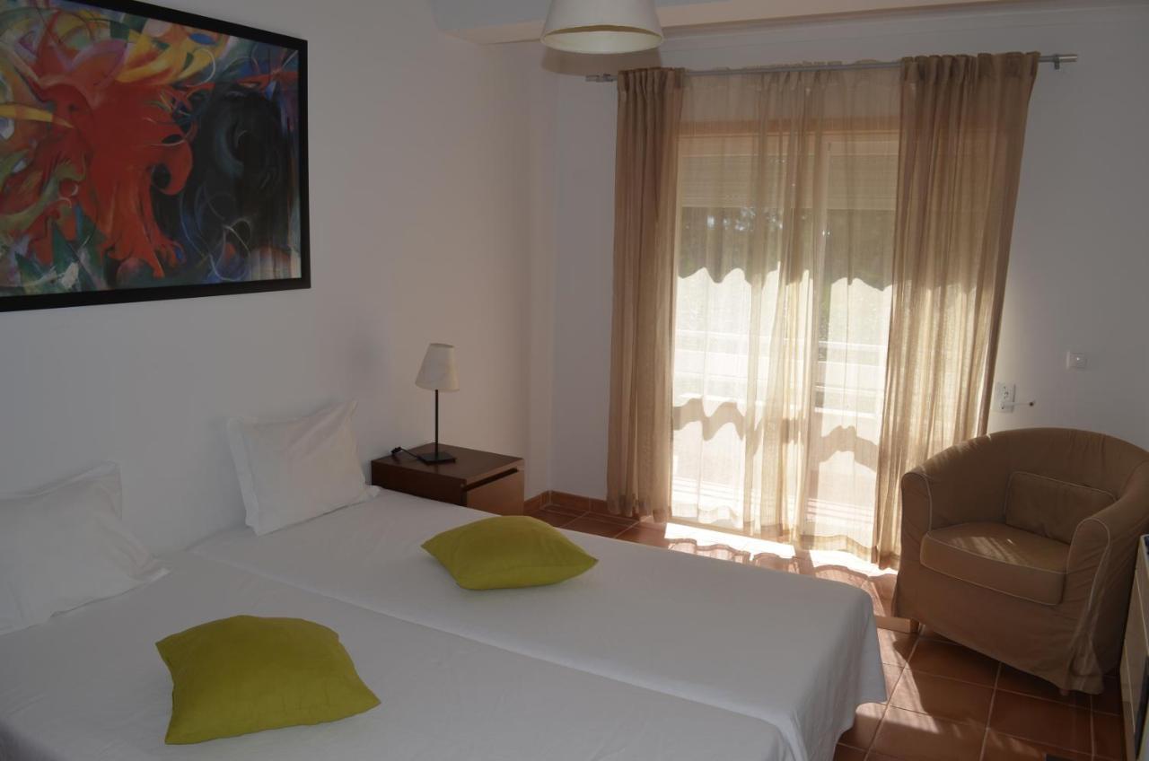 Aldeamento Turistico De Palmela Hotel Cajados Екстериор снимка